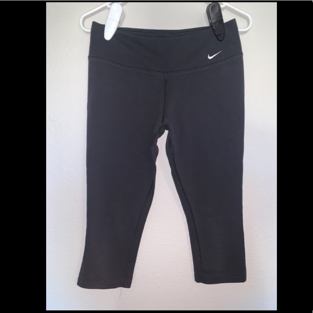 Nike below the knee leggings Size M